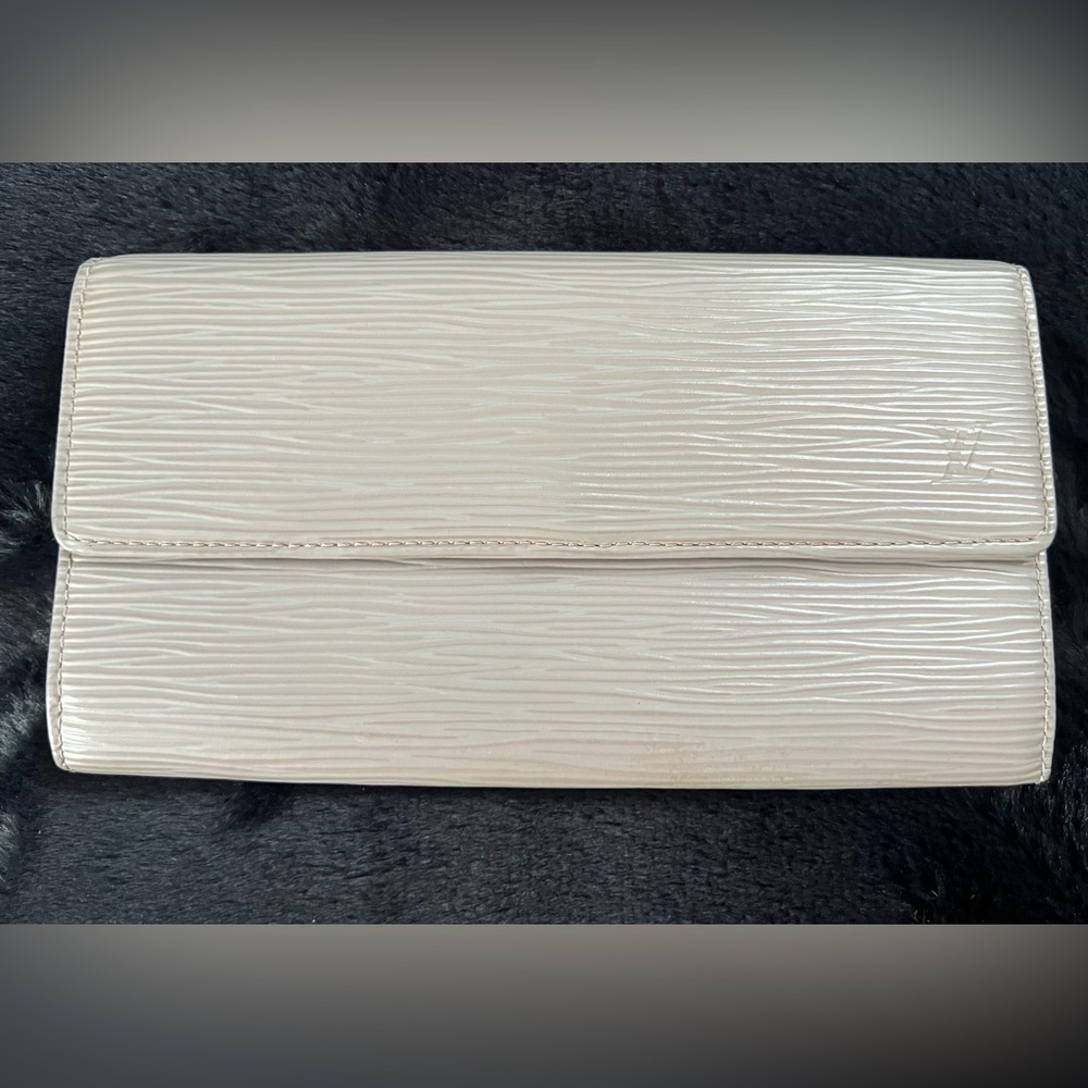 Louis Vuitton Gray Epi Wallet